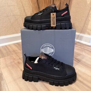 Palladium REVOLT LO TX Black NIB